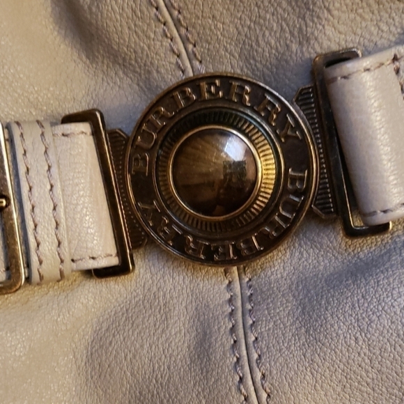 Burberry leather large tote /traveler.💯Authentic - Picture 2 of 16